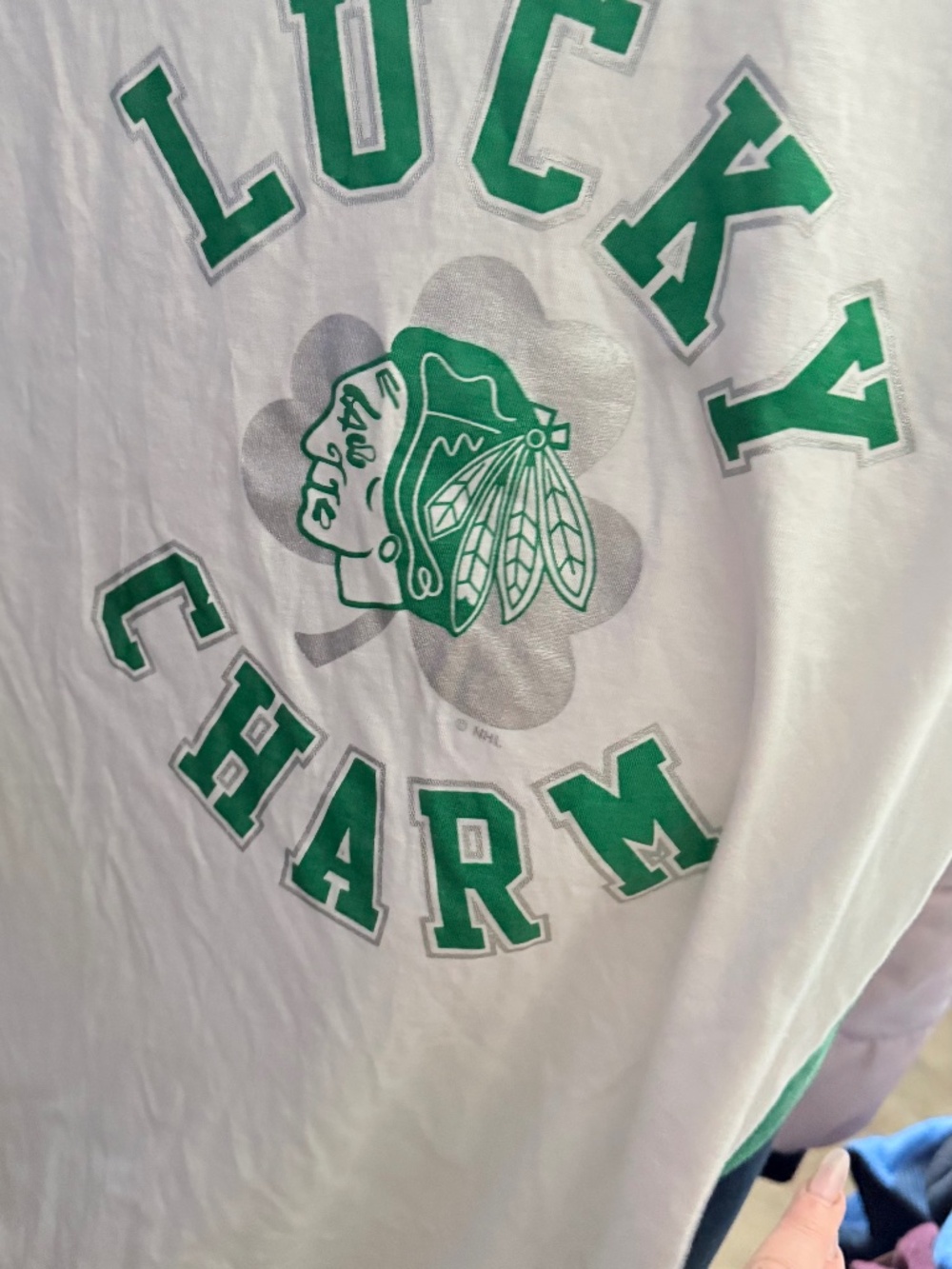 NHL Chicago Blackhawks Men's St. Patrick's Day mid sleeve  T-Shirt, Large